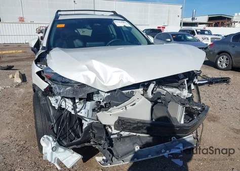 2024 Toyota Corolla Cross Xle z USA, uszkodzony, nr VIN 7MUDAAAG3RV085321